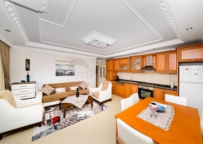 شقة مفروشة 2 + 1 في وسط ألانيا