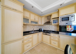 بنتهاوس 3 + 1 مع إطلالات بانورامية على البحر في منطقة كوناكلي