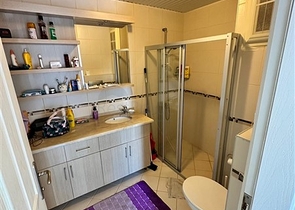 شقة من غرفتي نوم في منطقة توسمور