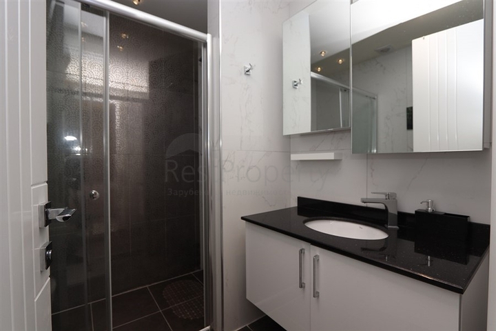 شقة بغرفتي نوم على بعد 300 متر من شاطئ كليوباترا