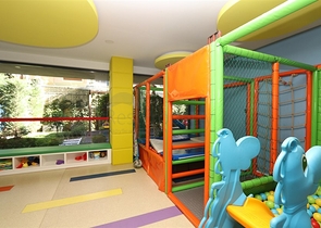 شقة بغرفتي نوم على بعد 300 متر من شاطئ كليوباترا