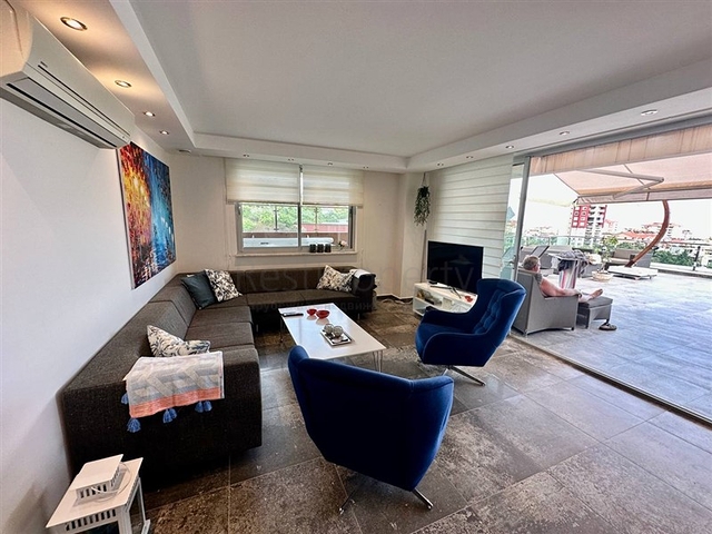 3 + 1 في منطقة سيكجيلي