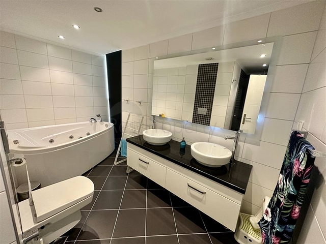 3 + 1 في منطقة سيكجيلي