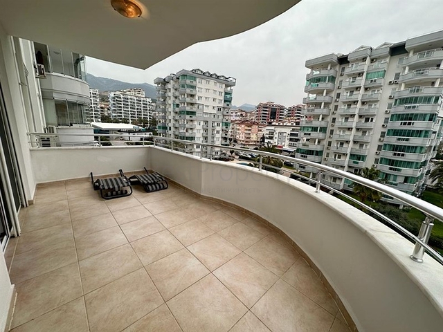 شقة مفروشة 2 + 1 في سيكجيلي