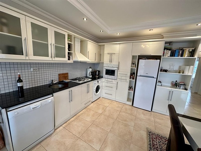 شقة مفروشة 2 + 1 في سيكجيلي