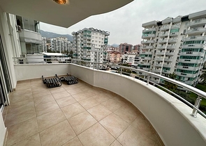 شقة مفروشة 2 + 1 في سيكجيلي