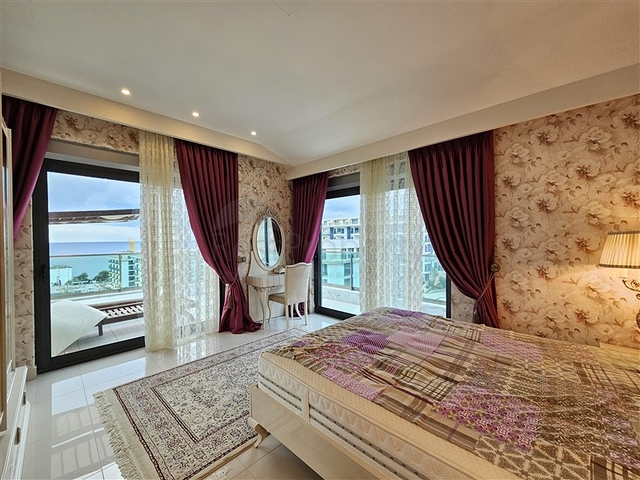 بنتهاوس فاخر 3 + 1 مصنوع حسب الطلب بنتهاوس فاخر 3 + 1 مصنوع حسب الطلب