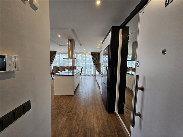 بنتهاوس فاخر 3 + 1 مصنوع حسب الطلب بنتهاوس فاخر 3 + 1 مصنوع حسب الطلب