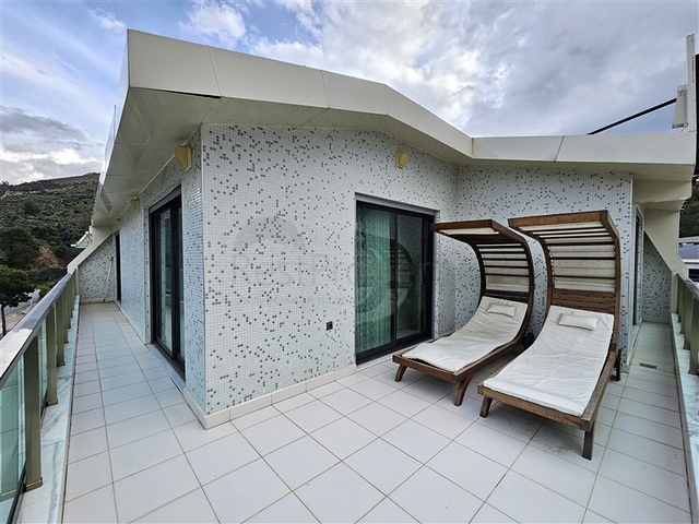 بنتهاوس فاخر 3 + 1 مصنوع حسب الطلب بنتهاوس فاخر 3 + 1 مصنوع حسب الطلب