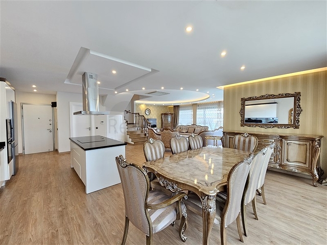 بنتهاوس فاخر 3 + 1 مصنوع حسب الطلب بنتهاوس فاخر 3 + 1 مصنوع حسب الطلب