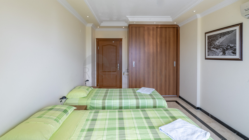 بنتهاوس مفروش 4 + 1 مطل على البحر في وسط ألانيا