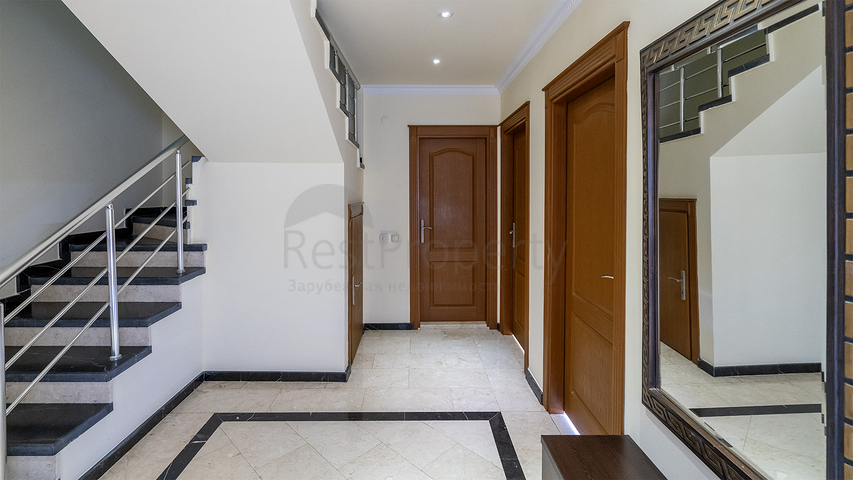 بنتهاوس مفروش 4 + 1 مطل على البحر في وسط ألانيا