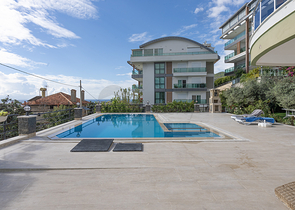 بنتهاوس مفروش 4 + 1 مطل على البحر في وسط ألانيا