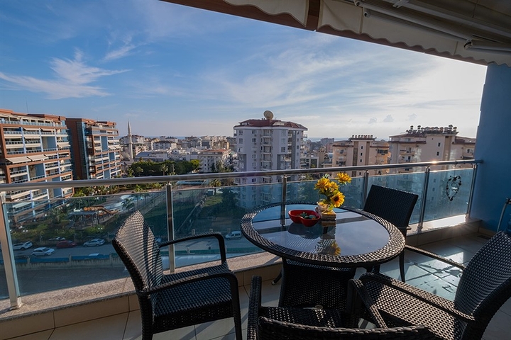 شقة فسيحة 1 + 1 في المنطقة الوسطى من ألانيا شقة فسيحة 1 + 1 في المنطقة الوسطى من ألانيا