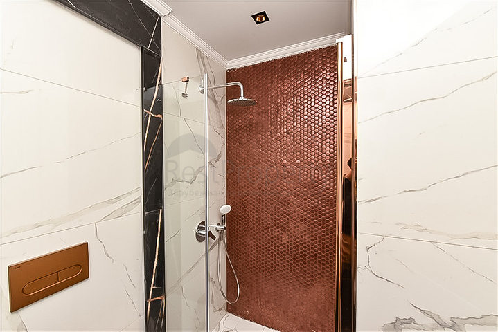 شقة مطلة على البحر على الساحل الأول شقة مطلة على البحر على الساحل الأول