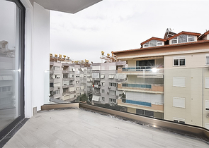 شقة مطلة على البحر على الساحل الأول شقة مطلة على البحر على الساحل الأول