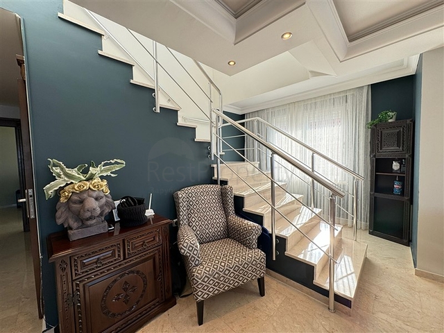 بنتهاوس واسع 3 + 1 مع إطلالات بانورامية على البحر بنتهاوس واسع 3 + 1 مع إطلالات بانورامية على البحر