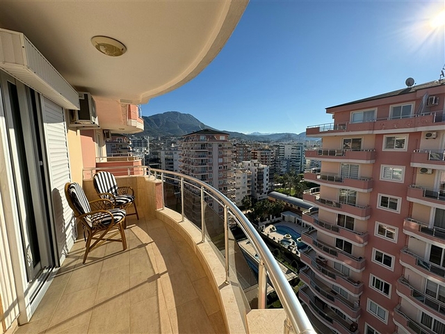 بنتهاوس واسع 3 + 1 مع إطلالات بانورامية على البحر بنتهاوس واسع 3 + 1 مع إطلالات بانورامية على البحر