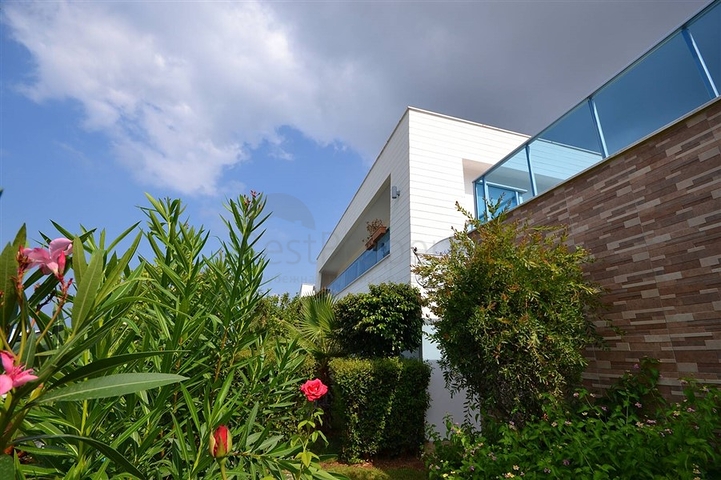 فيلا مفروشة 3 + 1 في منطقة كارجيجاك