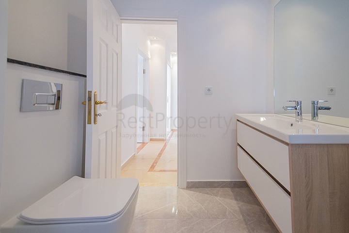 4 + 2 بنتهاوس على الساحل الأول 4 + 2 بنتهاوس على الساحل الأول