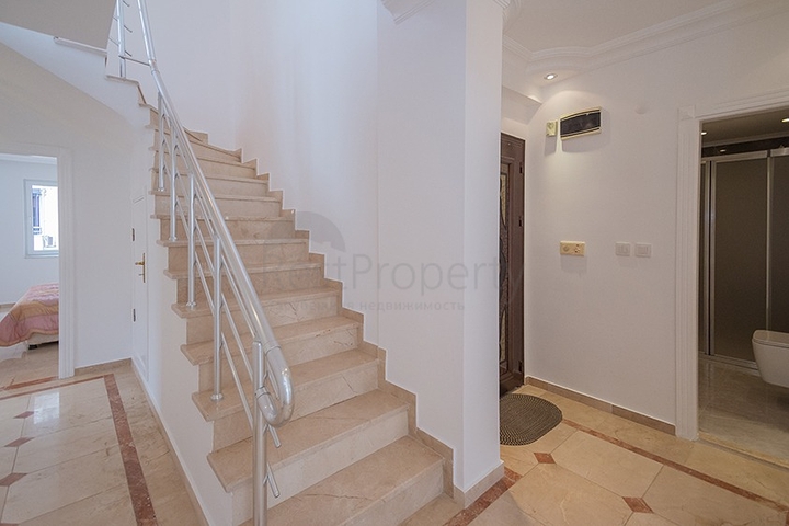 4 + 2 بنتهاوس على الساحل الأول 4 + 2 بنتهاوس على الساحل الأول