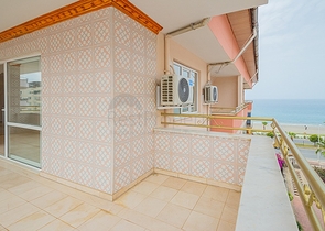 4 + 2 بنتهاوس على الساحل الأول 4 + 2 بنتهاوس على الساحل الأول