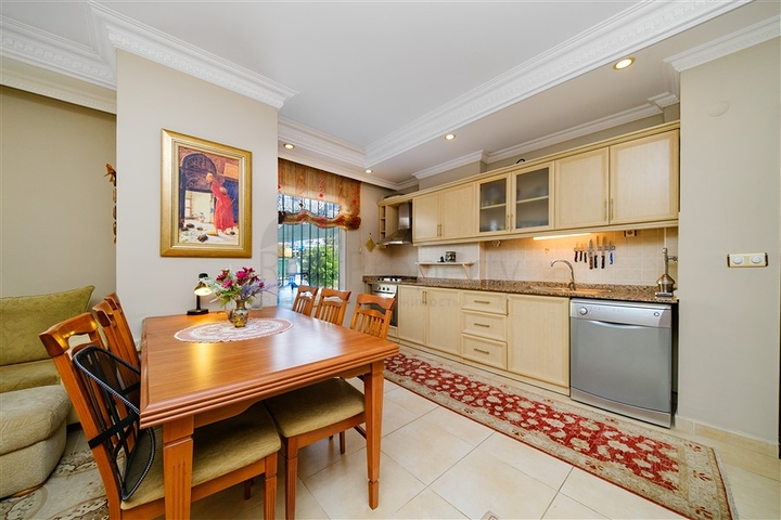 شقة 2+1 في وسط ألانيا