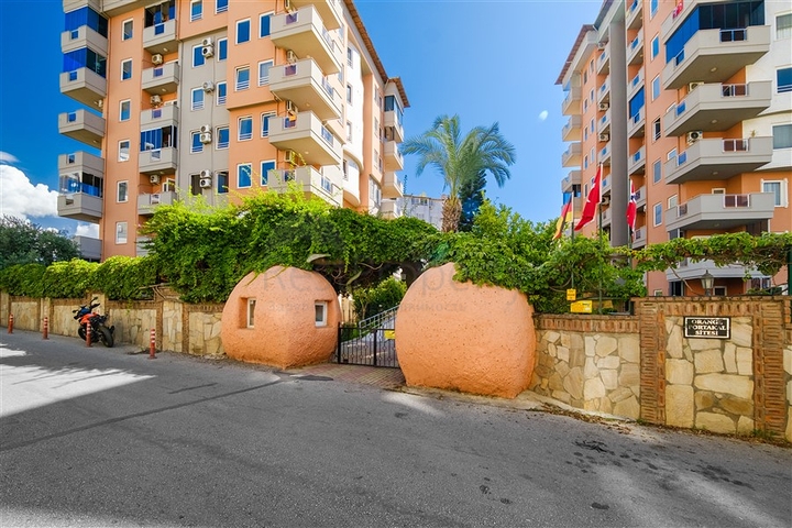 شقة 2+1 في وسط ألانيا