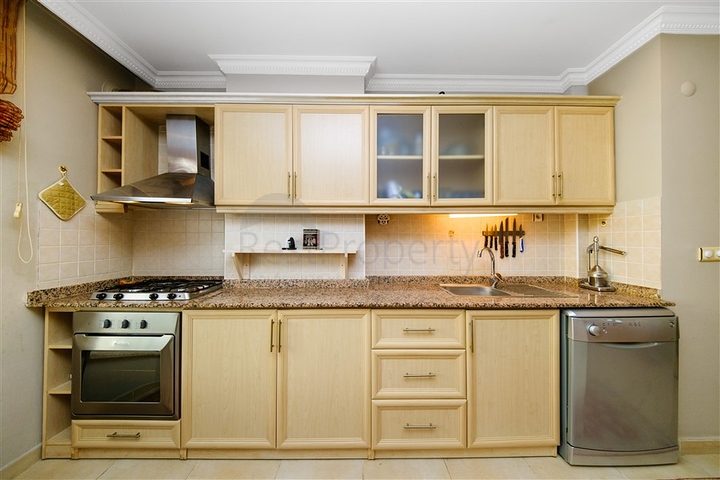 شقة 2+1 في وسط ألانيا