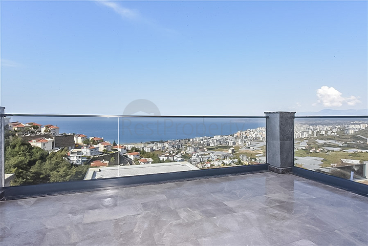 فيلا خاصة 4 + 1 في مجتمع مسور النخبة