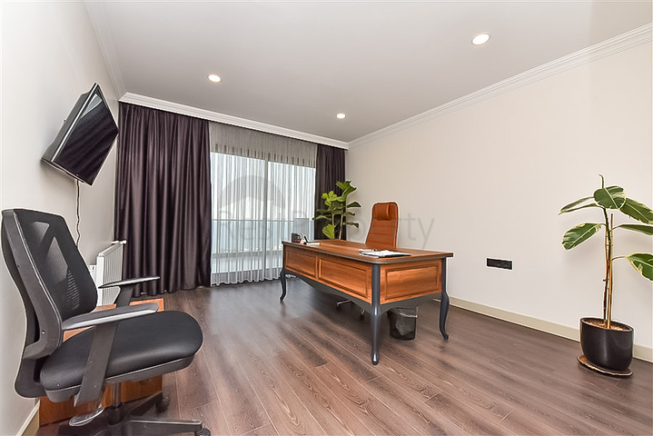 فيلا خاصة 4 + 1 في مجتمع مسور النخبة