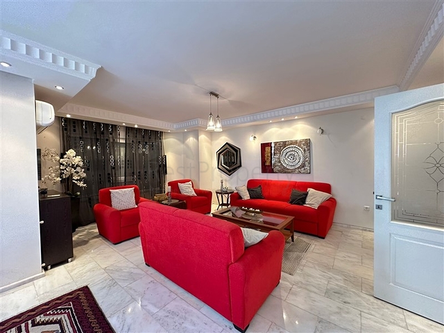 4 + 1 ريفرفرونت بنتهاوس في منطقة كيستل 4 + 1 ريفرفرونت بنتهاوس في منطقة كيستل