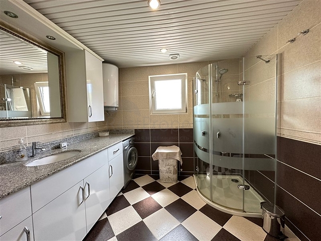 4 + 1 ريفرفرونت بنتهاوس في منطقة كيستل 4 + 1 ريفرفرونت بنتهاوس في منطقة كيستل