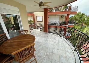 4 + 1 ريفرفرونت بنتهاوس في منطقة كيستل 4 + 1 ريفرفرونت بنتهاوس في منطقة كيستل