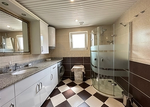 4 + 1 ريفرفرونت بنتهاوس في منطقة كيستل 4 + 1 ريفرفرونت بنتهاوس في منطقة كيستل