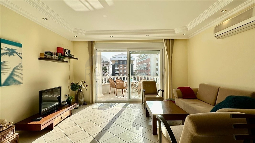 2 + 1 شقة 150 متر من البحر الأبيض المتوسط في منطقة أوبا