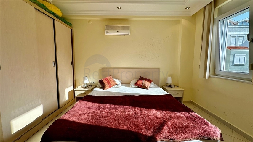 2 + 1 شقة 150 متر من البحر الأبيض المتوسط في منطقة أوبا