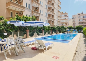 شقة مفروشة 1 + 1 في محمودلار