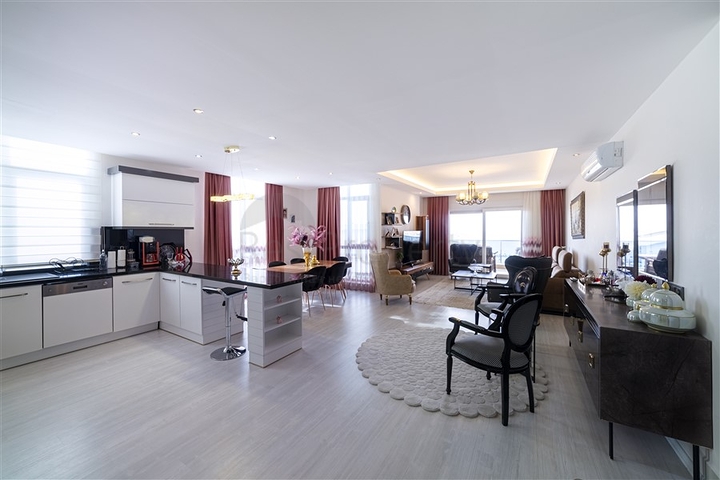 بنتهاوس 3+1 مع إطلالة على البحر الأبيض المتوسط