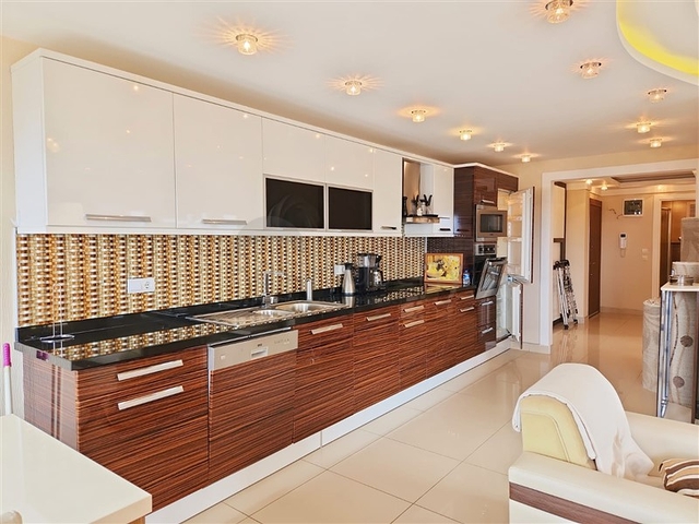 شقة فسيحة 2 + 1 على بعد 100 متر من البحر شقة فسيحة 2 + 1 على بعد 100 متر من البحر