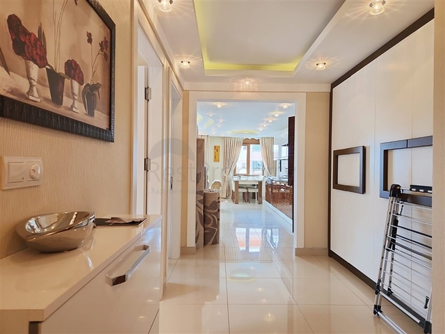 شقة فسيحة 2 + 1 على بعد 100 متر من البحر شقة فسيحة 2 + 1 على بعد 100 متر من البحر