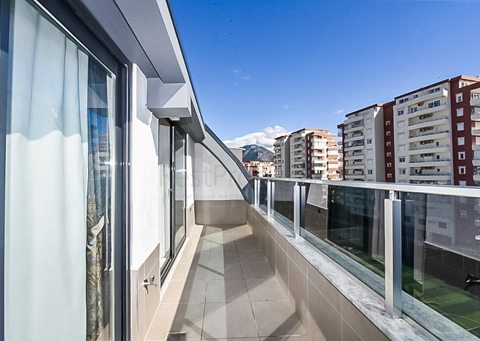 2 + 1 بنتهاوس في منطقة أوبا 2 + 1 بنتهاوس في منطقة أوبا