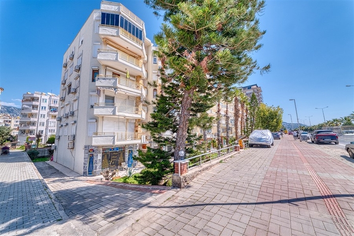 شقق في المجمع على الساحل الأول