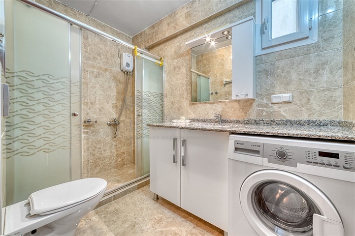 شقق في المجمع على الساحل الأول