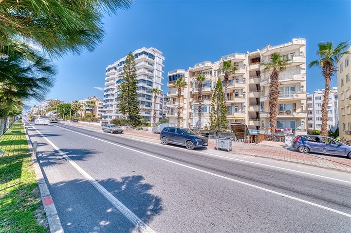 شقق في المجمع على الساحل الأول