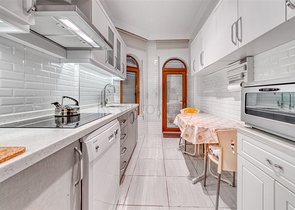 شقق في المجمع على الساحل الأول