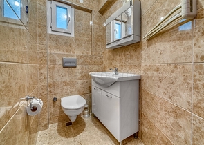 شقق في المجمع على الساحل الأول