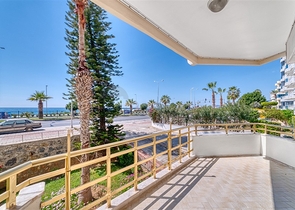 شقق في المجمع على الساحل الأول