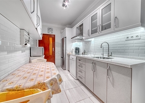 شقق في المجمع على الساحل الأول