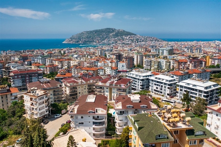 شقة 2 + 1 في ألانيا